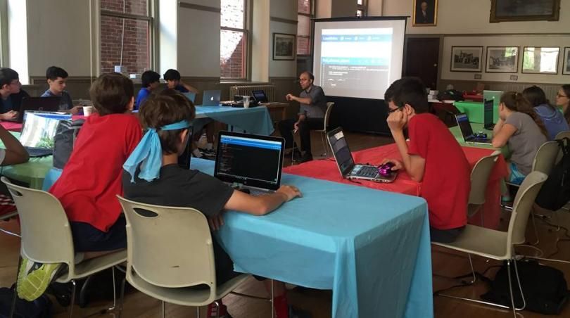 LocoRobo IoT in education