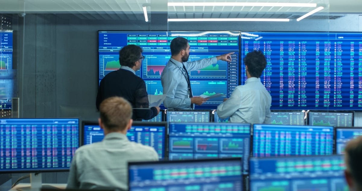 XR Trading office