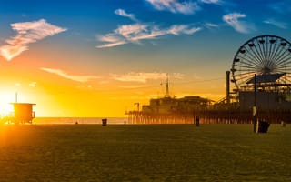 View of the Santa Monica Pier at sunset