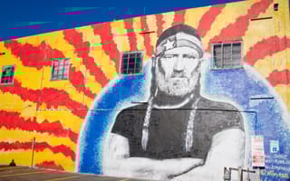 willie nelson mural in austin