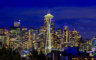 Downtown city skyline panoramic view with skyscrapers at sunset from Kerry Park in Seattle