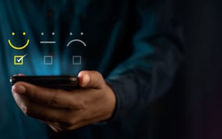 A customer provides feedback on an app.