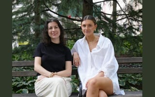 Abbey Bako and Coco Schiffer pose together for a photo.