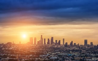 A photo of the Los Angeles skyline is shown.