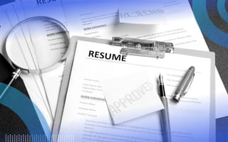 A resume on a clipboare with an uncapped pen on top of it and a sticky note reading “approved” on top of another resume with a note that reads “rejected” next to a magnifying glass.