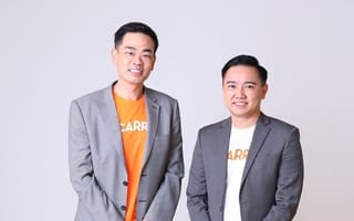 Carro executives pose for a photo.