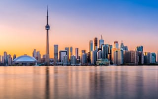 Toronto panorama at sunset viewed from Harbor Island Park