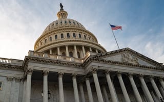 Picture of facade of U.S. Capitol building.