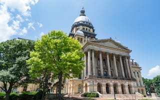 Illinois lawmakers propose incentives to court data center business