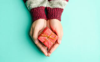 5 Austin startups that make gift giving a little easier on your wallet