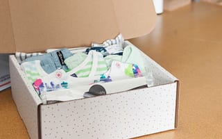 Gift Giving for Newborns Made Easy: Mac & Mia Unveils Gifting Platform