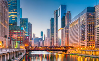 7 Chicago Companies Celebrate Milestones