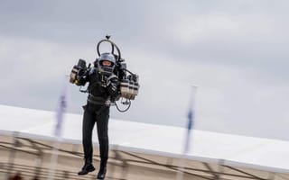 JetPack Aviation is Making an Actual Flying Motorcycle, with $2M in Funding