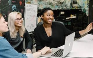 Bustle, Flatiron School announce partnership to help women score tech jobs in media