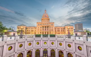 Weekly Refresh: Leafly’s New Austin Office, Molecula Raises $6M