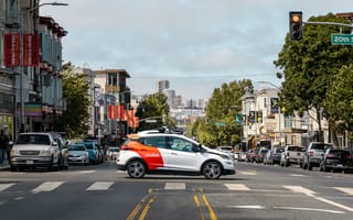 cruise autonomous vehicle on a san francisco street