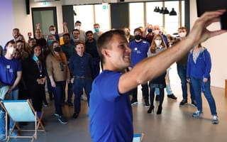 LeanIX team talking a selfie