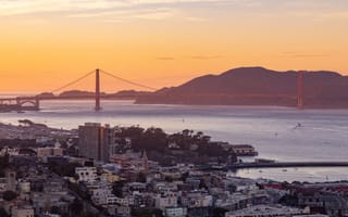 The Golden Gate Bridge at sunset.