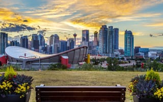 Photo of Calgary skyline.