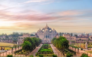 Delhi skyline