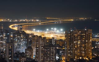 Photo of the Mumbai cityscape at night