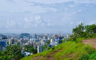 A view of the Pune, India skyline.