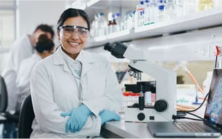 Pharma workers in lab