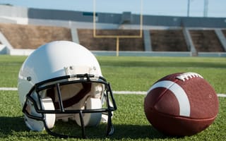 "Alexa, what's a touchdown?" NFL launches voice-enabled app IoT-NFL-Alexa