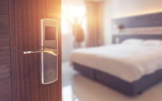 Robot mishaps turn dream into heartbreak hotel