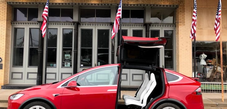 This new Austin startup will take you to Houston in a Tesla