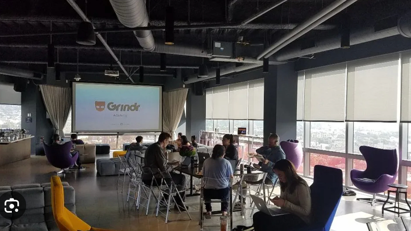 grindr%20weho5.png