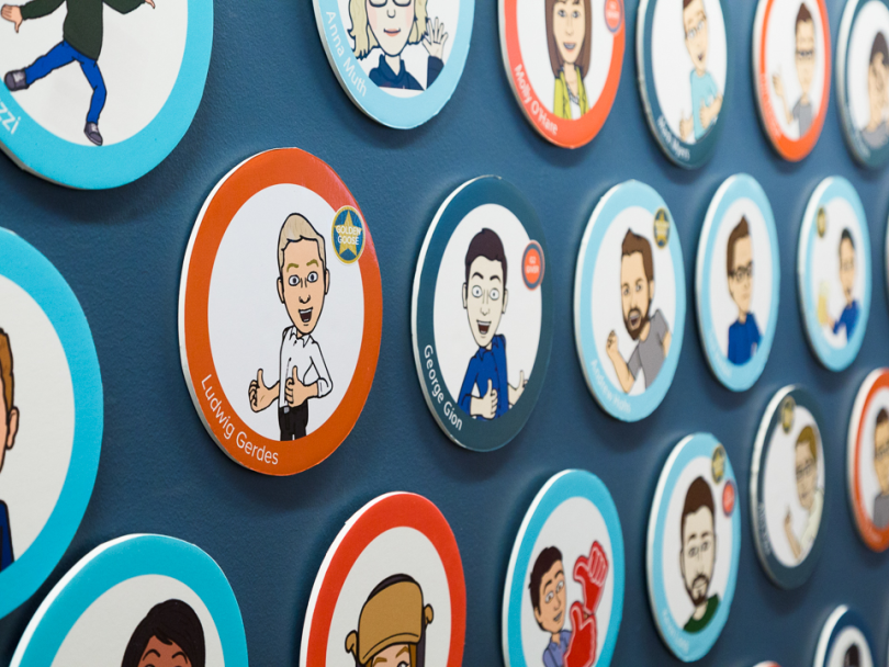 g2 crowd employees