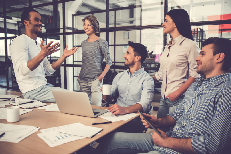 BI-COL-office-workers-Arturo-shutterstock
