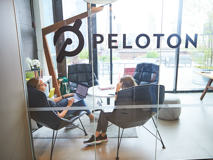 peloton logo