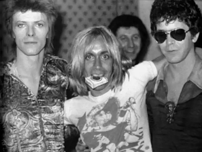 Amazing Historical Photo of David Bowie with Iggy Pop in 1971