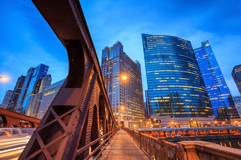 chicago river bridge