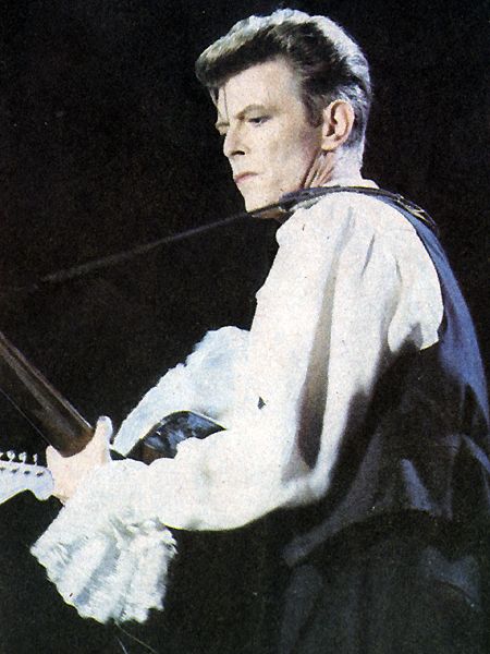 What Did David Bowie Look Like 26 Ago