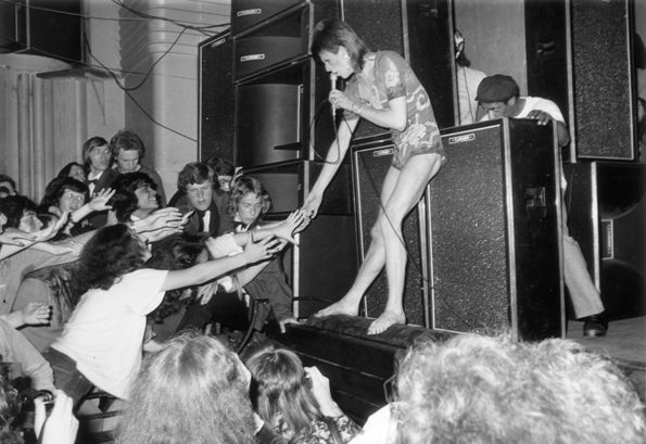 Check Out What David Bowie Looked Like in 1973