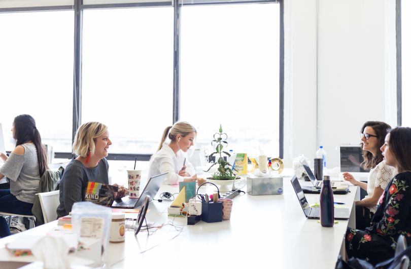 Mac & Mia Chicago clothing subscription startup