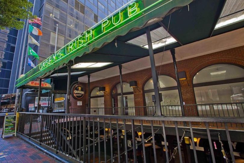 casey's irish pub tech happy hour DTLA