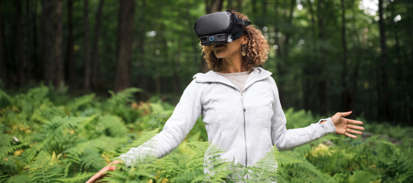 A person experiencing a forest through smell integrated vr.