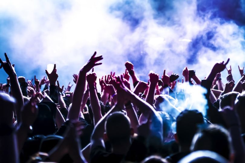 muzik los angeles e-commerce startup luxury headphones