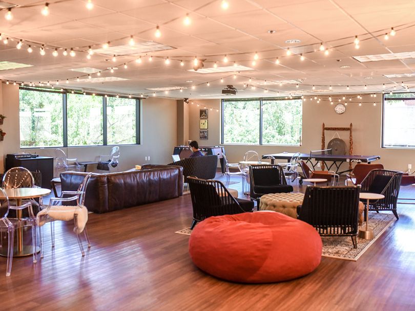 Headspring lounge