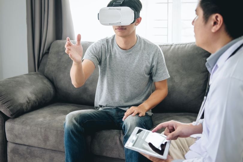 VR
