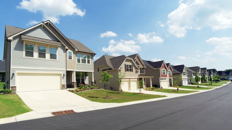 The Darwin Homes platform acts as a central hub for every step of the leasing and management process.