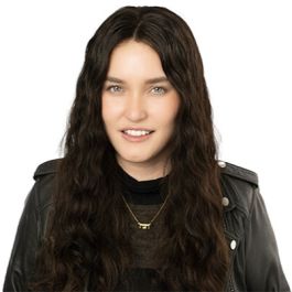 Image of Hannah Deason