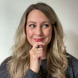 Image of Lauren Craig