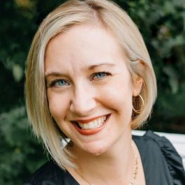 Image of Emily Lenard