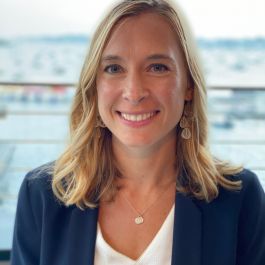 Image of Lindsey Serafin