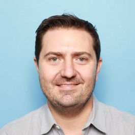 Image of Robert Lopez